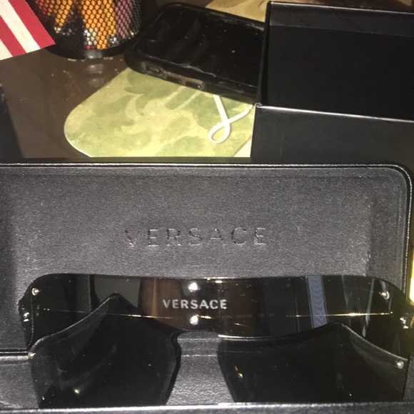 VERSACE SHADES - Picture 5 of 8